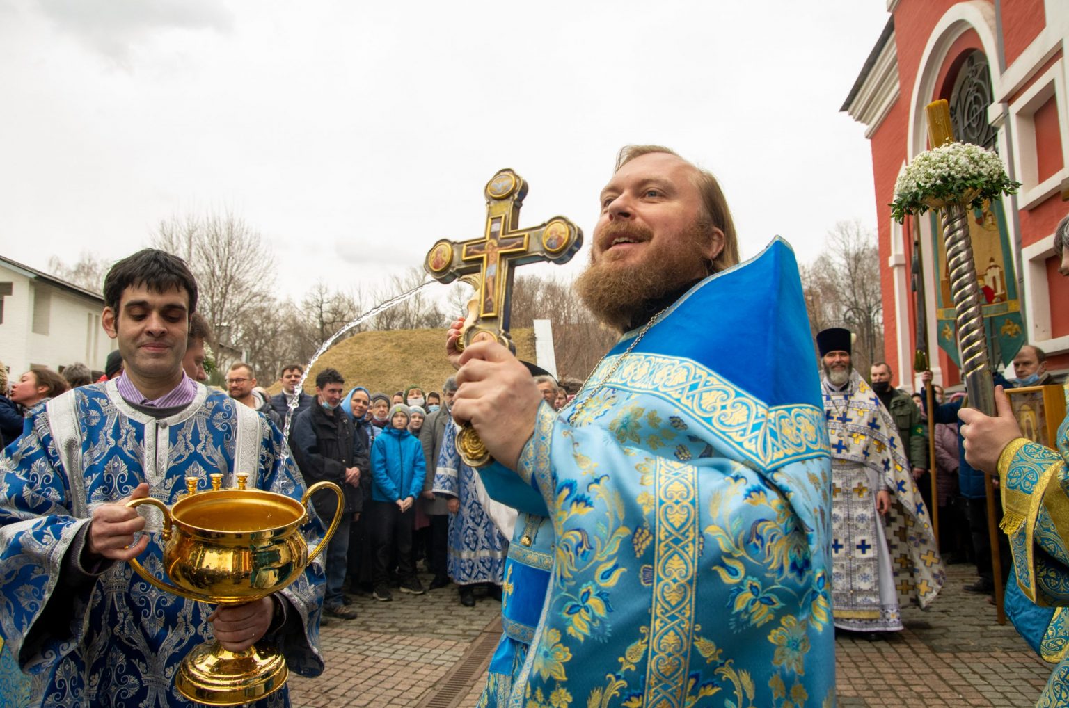 Храм Благовещения в Петровском парке