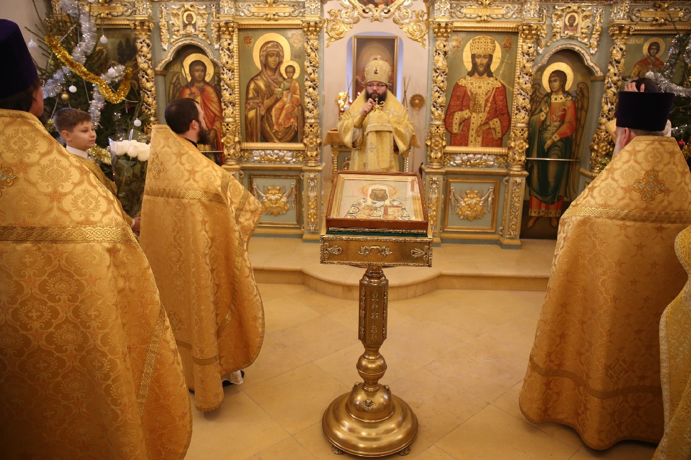 Храм живоначальной троицы на воробьевых евангелие дня