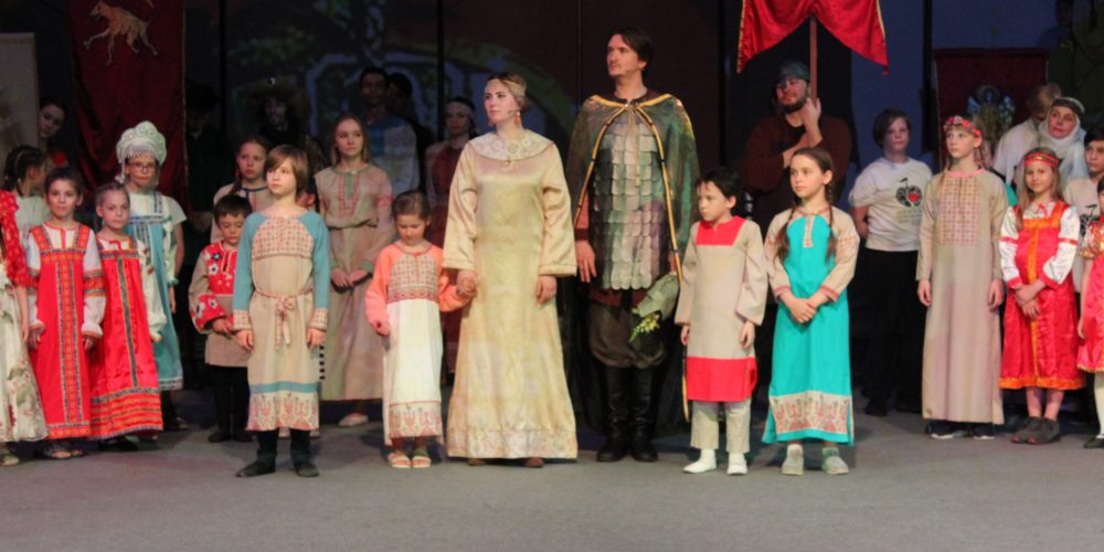 В Московском Молодежном театре состоялся спектакль, посвященный подвигам святого благоверного князя Александра Невского