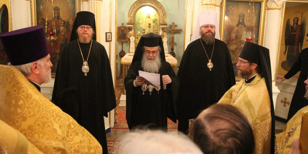 Божественная литургия на подворье Иерусалимской Православной Церкви