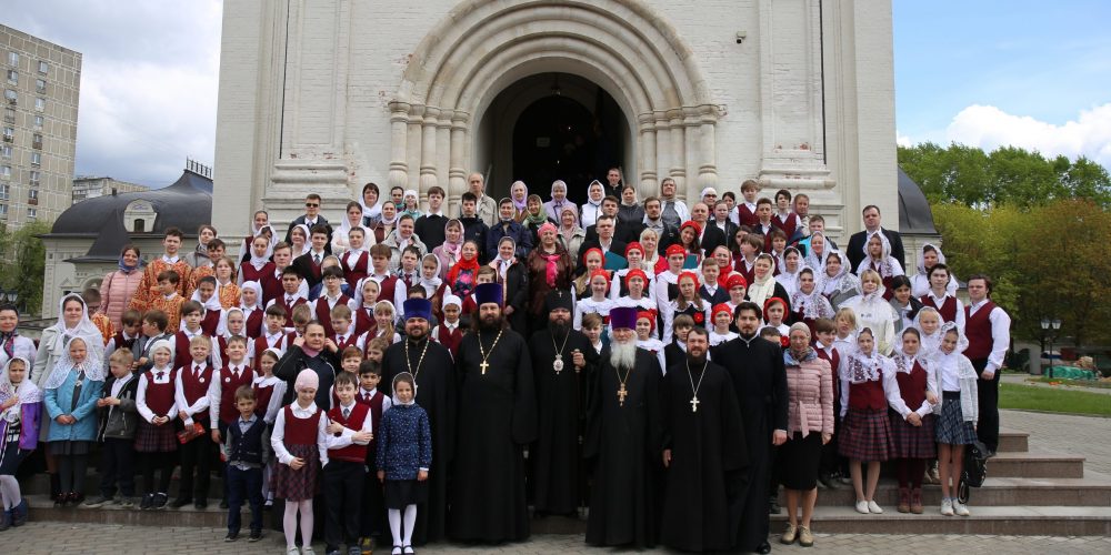 Состоялась Божественная литургия с участием учеников православных гимназий и воскресных школ Северо-Восточного и Юго-Восточного викариатств