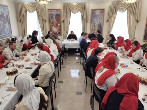 Поздравление с праздником Пасхи от молодежи Северо-Восточного викариатства архиепископа Егорьевского Матфея