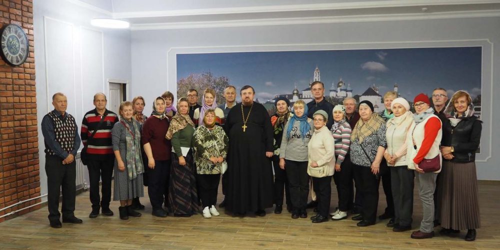 В храме Собора Московских Святых в Бибиреве состоялась экскурсия для людей с нарушением слуха