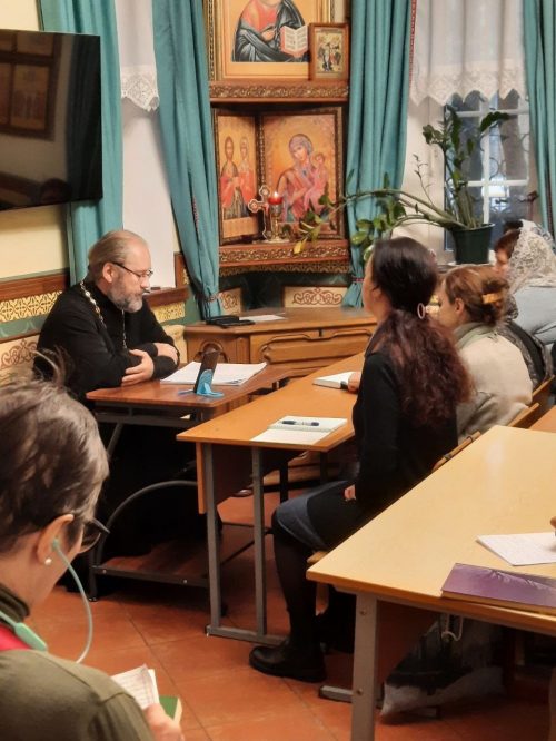 Состоялся семинар для работников свечных лавок храмов Сергиевского благочиния