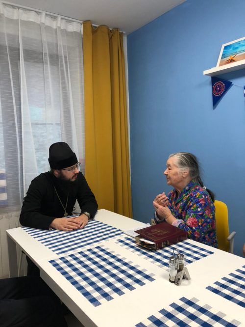 Священник Никита Иванов провел встречу с подопечными Пансионата для пожилых людей «Маяк»