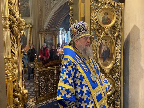 В праздник Благовещения Пресвятой Богородицы митрополит Астанайский Александр совершил Литургию в храме на Миусском кладбище