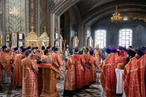 Архиепископ Егорьевский Матфей совершил Божественную Литургию в Иверском соборе Николо-Перервинского монастыря
