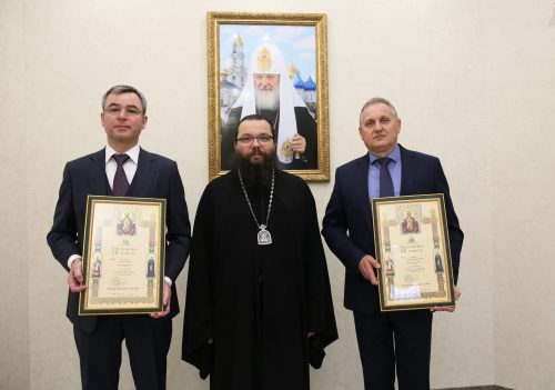 Архиепископ Егорьевский Матфей вручил Патриаршие награды руководителям ВДНХ