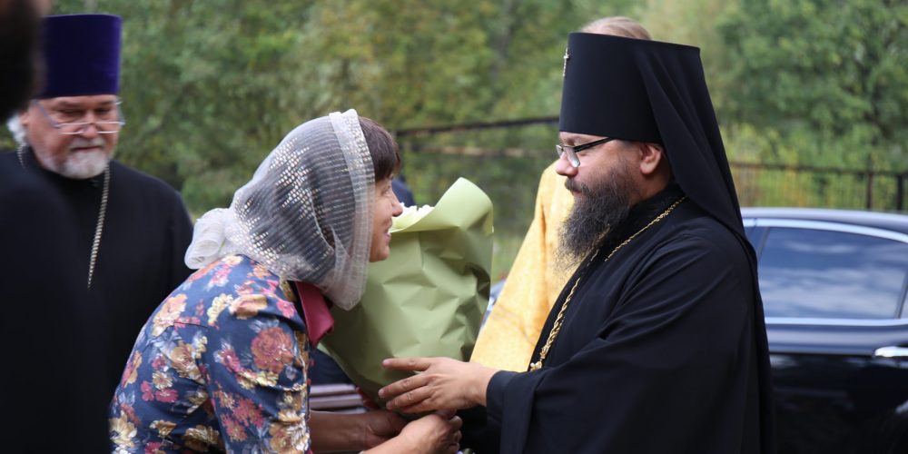 Архиепископ Егорьевский Матфей возглавил престольный праздник на приходе святителя Спиридона Тримифунтского в Лианозове