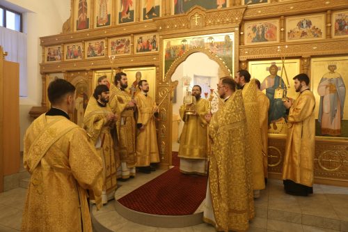 Архиепископ Егорьевский Матфей совершил Божественную литургию в Останкино