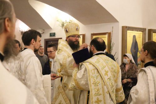 Архиепископ Егорьевский Матфей возглавил Великое повечерие и утреню накануне праздника Рождества Христова