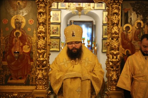 В день тезоименитства архиепископ Егорьевский Матфей совершил Литургию в храме Троицы Живоначальной в Усадьбе Свиблово