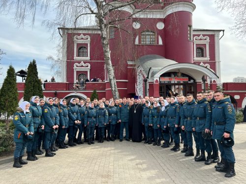 Учащиеся Академии Государственной противопожарной службы МЧС России приняли участие в пасхальных торжествах