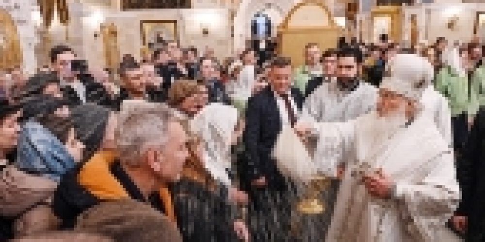В Крещенский сочельник Святейший Патриарх Кирилл совершил Литургию в кафедральном соборном Храме Христа Спасителя в Москве