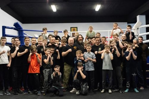 Состоялся мастер-класс по боксу на территории Собора Московских святых в Бибиреве