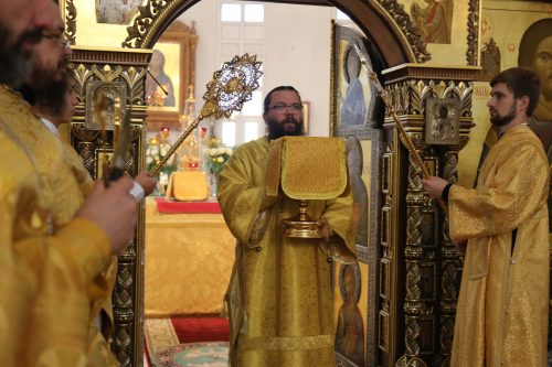 Состоялось Архиерейское богослужение в храме Собора Московских святых в Биберево