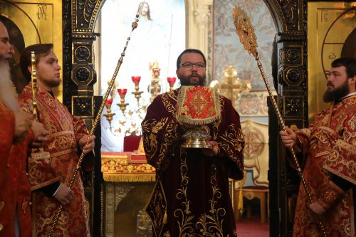 Архиепископ Егорьевский Матфей совершил Литургию в престольный праздник храма Адриана и Наталии в Бабушкине