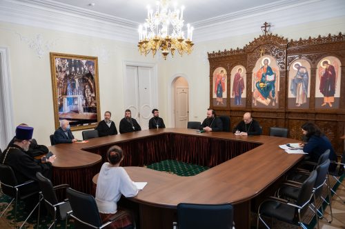 Епископ Наро-Фоминский Парамон провел совещание по строительству храмов в Москве