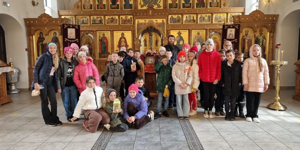 Учащиеся школы № 1415 посетили храм княгини Ольги