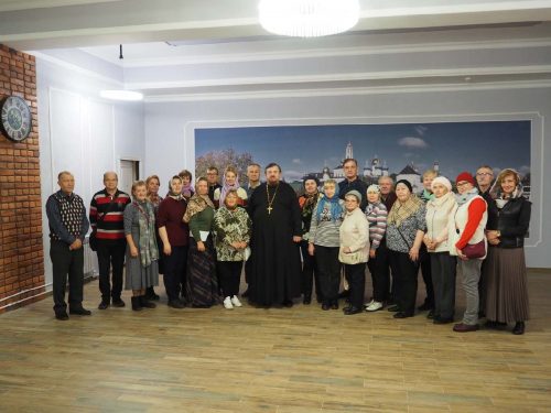 В храме Собора Московских Святых в Бибиреве состоялась экскурсия для людей с нарушением слуха