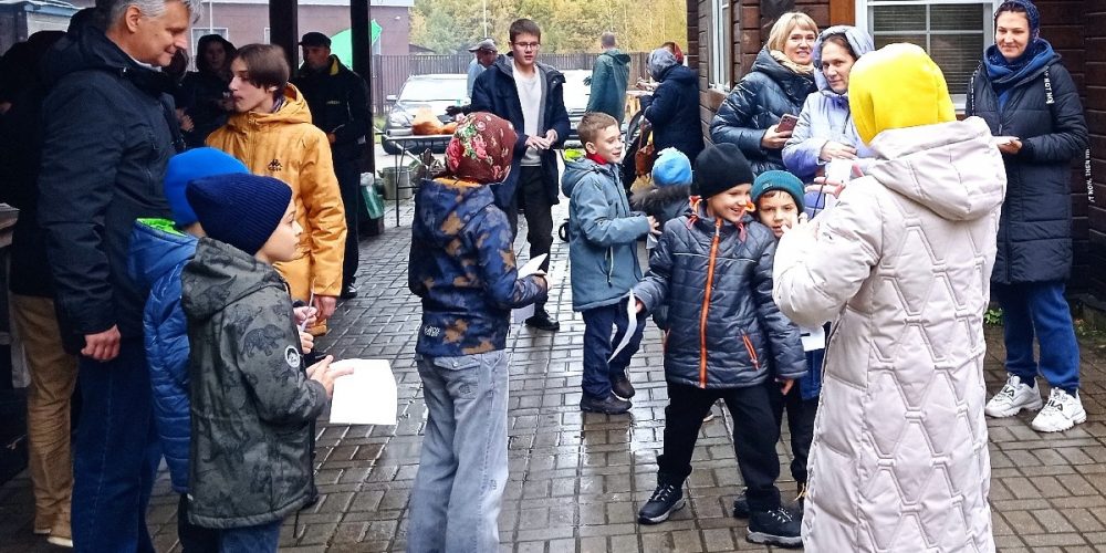 Покровские гуляния прошли в храме Усекновения главы святого Пророка Предтечи и Крестителя Господня Иоанна в поселке Северный