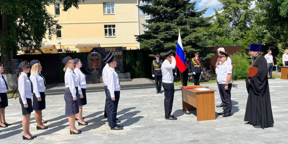 На территории УВД по СВАО ГУ МВД России по г. Москве состоялось торжественное мероприятия с участием священника Северо-Восточного викариатства г. Москвы