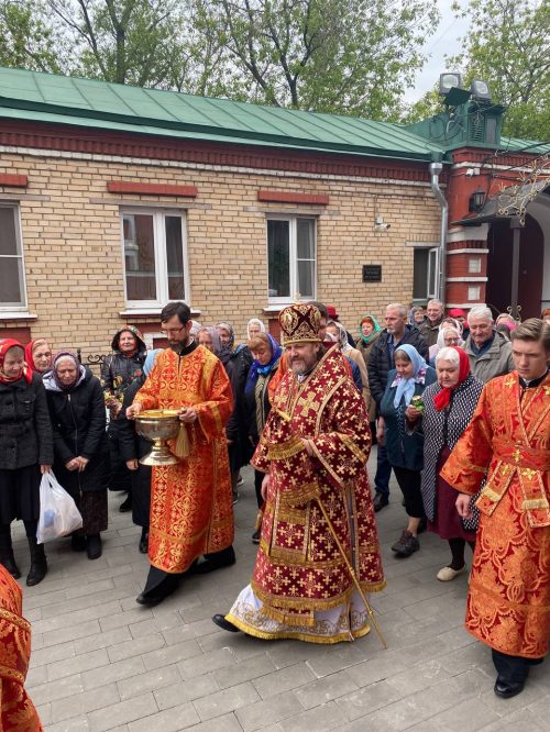 Архиепископ Одинцовский и Красногорский Фома возглавил торжества по случаю престольного праздника храма иконы Божией Матери «Нечаянная Радость» в Марьиной Роще г. Москвы