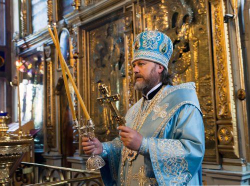 Архиепископ Фома возглавил Божественную литургию в день престольного праздника храма Тихвинской иконы Божией Матери, Патриаршего подворья в Алексеевском г. Москвы