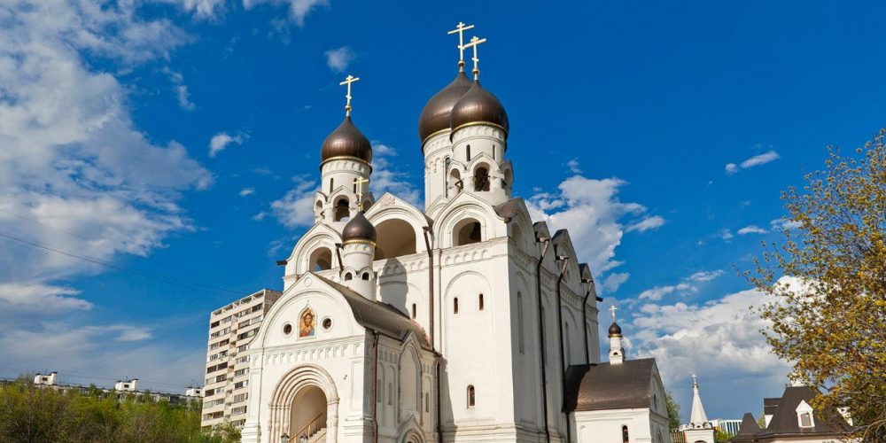 В храме преподобного Серафима Саровского в Раеве состоится молодежная архиерейская Литургия