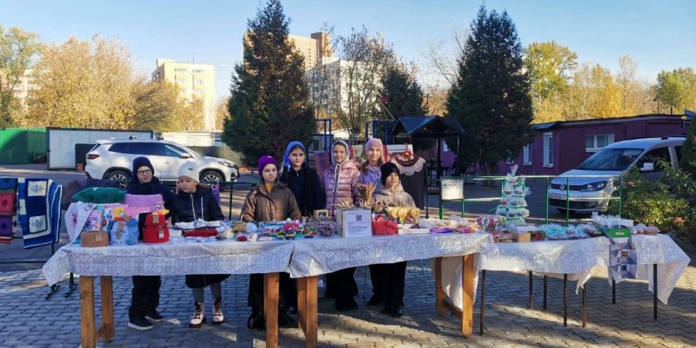 Благотворительная ярмарка в храме Тихвинской иконы Божией Матери в Алексеевском