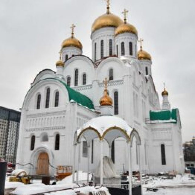 Храм Успения Пресвятой Богородицы в Останкине (Главный храм всех строителей) подключается к инженерным сетям