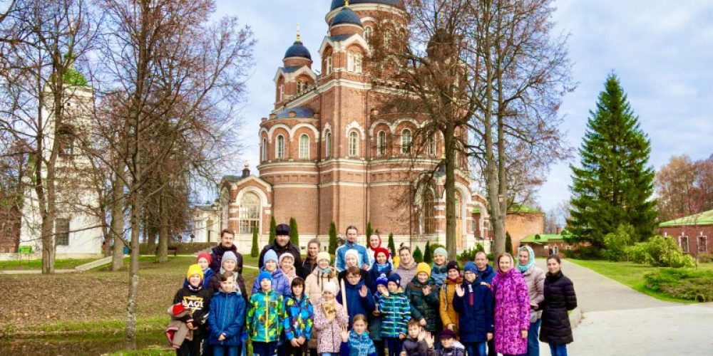 Паломническая поездка Воскресной школы храма мучеников Адриана и Наталии в Бабушкине