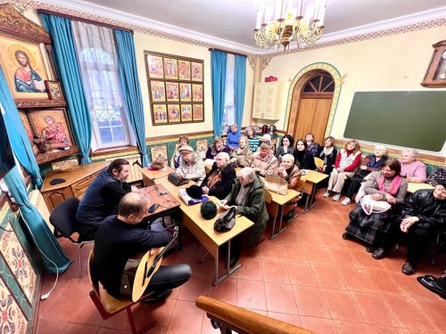 В храме святых мучеников Адриана и Наталии в Бабушкине состоялся литературно-музыкальный вечер «Золотая осень»