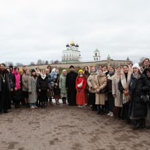 Молодежь Северо-Востоного викариатства совершила паломничество на Псковскую землю