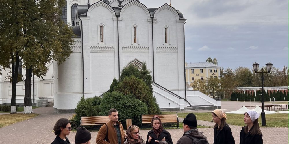 Молодежь храма святителя Макария (Невского) в Бутырском совершила паломничество в Николо-Угрешский монастырь