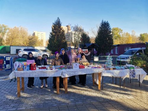 Благотворительная ярмарка в храме Тихвинской иконы Божией Матери в Алексеевском