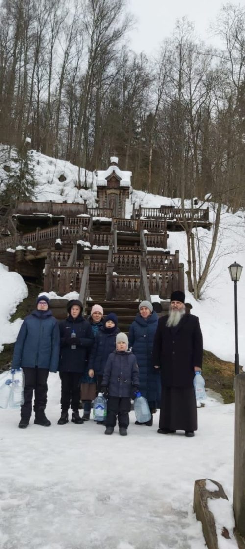 Поездка на источник «Гремячий ключ»