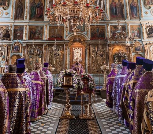 Архиерейское Богослужение в храме Тихвинской иконы Божией Матери