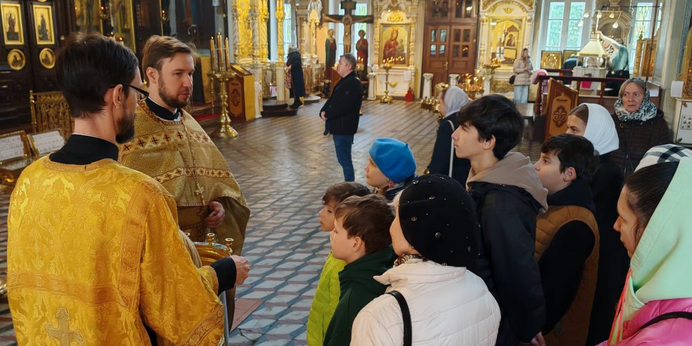 Новый учебный год начался в воскресной школе центрального храма Троицкого благочиния