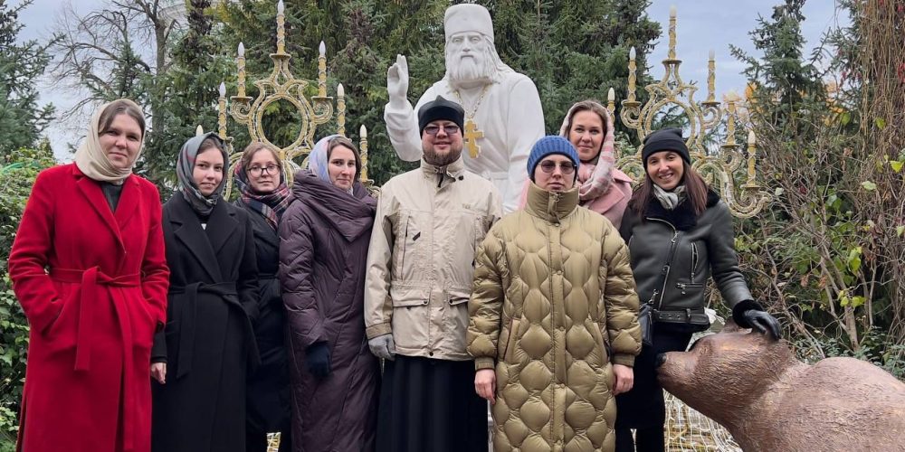 Паломническая поездка молодежи Тихвинского храма в Алексеевском в Свято-Троицкий Серафимо-Дивеевский женский монастырь