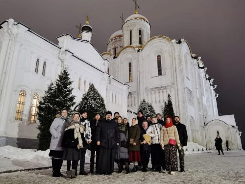 Молодёжь Северо-Восточного викариатства совершила паломничество по святыням Мурома, Арзамаса, Дивеева, Владимира