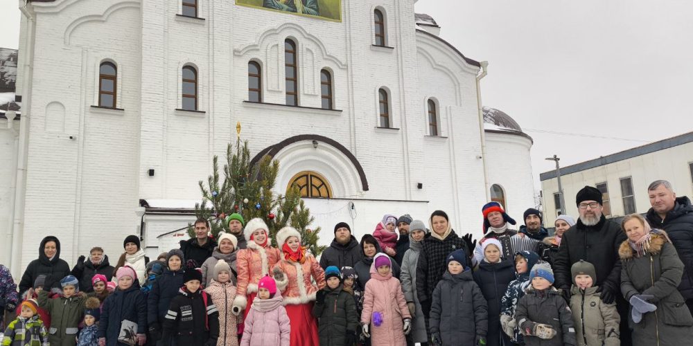 Праздник Рождества Христова в храме Казанской иконы Божьей Матери в Лосиноостровской