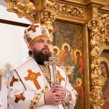 Митрополит Арсений совершил детскую Божественную литургию в храме Живоначальной Троицы в усадьбе Свиблово