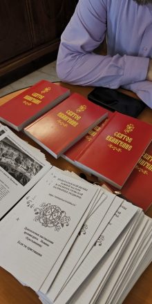 Миссионерская акция храма Казанской иконы Божией Матери в Лосиноостровской в День Святой Троицы