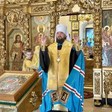 Накануне Недели 7-й по Пятидесятнице митрополит Арсений возглавил всенощное бдение в храме Живоначальной Троицы в усадьбе Свиблово