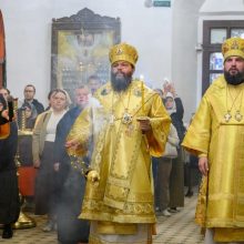В канун празднования Собора Псковских святых митрополит Арсений сослужил за всенощным бдением в Свято-Троицком кафедральном соборе Пскова