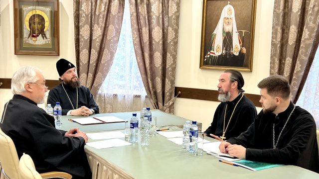 Митрополит Арсений провел рабочую встречу с благочинными викариатства