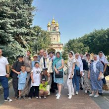 Клирик храма Живоначальной Троицы при бывшем приюте Бахрушиных вместе с общественным советом при УВД по СВАО посетили Свято-Троицкую Сергиеву Лавру