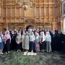 Духовенству Северо-Восточного викариатства были вручены награды и благодарственные грамоты от Синодального отдела по благотворительности