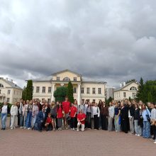 Участники образовательной-туристской программы «Университетские смены» побывали в усадьбе Свиблово